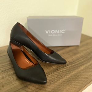 Lena flats by Vionic, black size 8.5